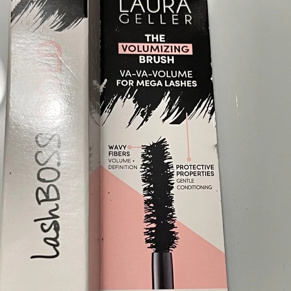 Laura Geller BNIB Black Lengthening Curling Flexible Lashboss Bold Mascara